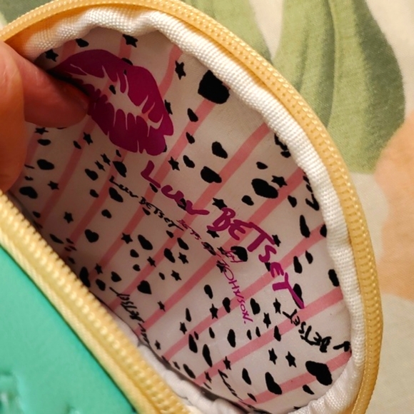 Victoria's Secret sz xs swimsuit bottom with free top - Picture 9 of 12